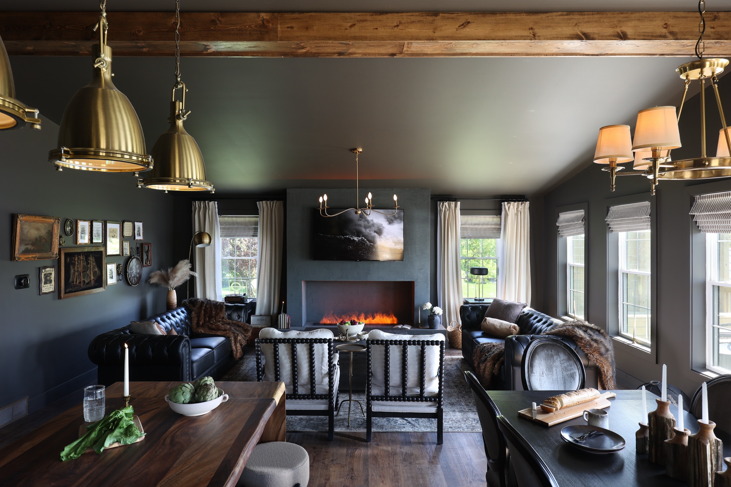 Photograph of BLACK PEARL BNB LIVING ROOM once built